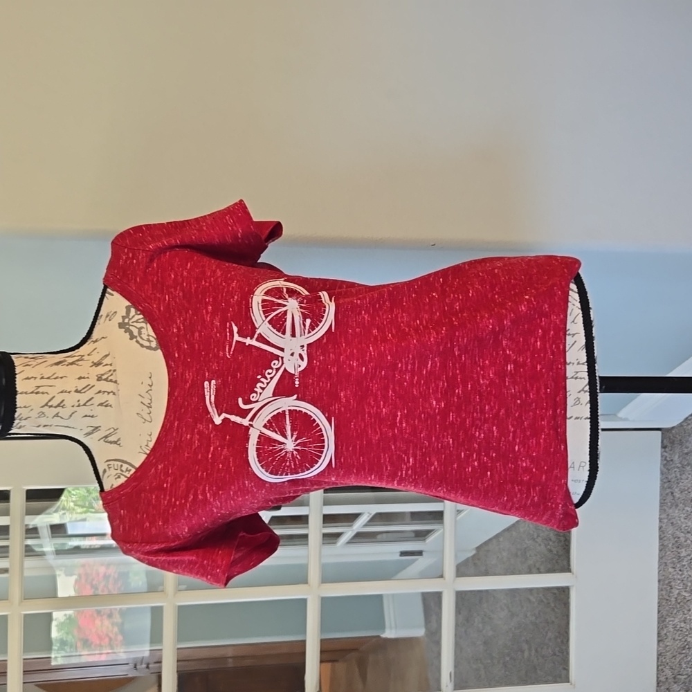 Venice T shirt Red large